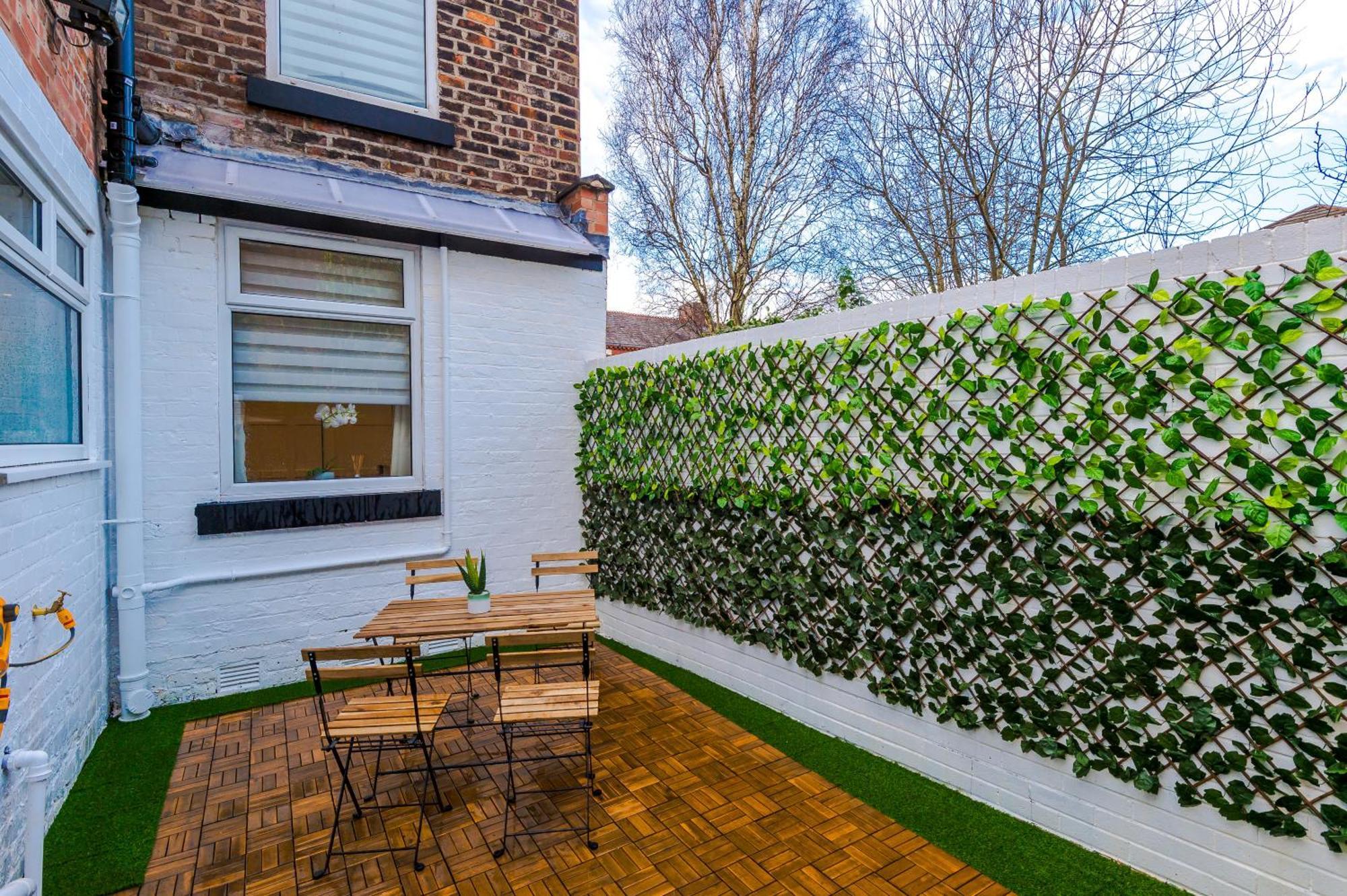 4 Bedroom Victorian House マンチェスター エクステリア 写真